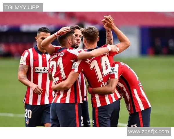 中超赛场惊现冷门本菲卡逆转里昂点球大战引发全场狂欢