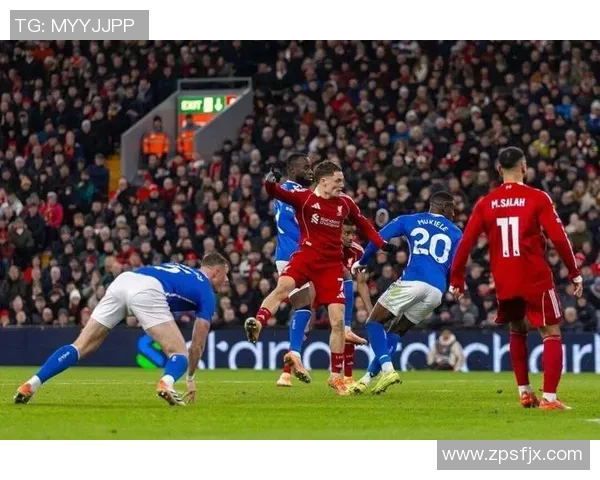 英超激战：多特蒙德大胜AC米兰乌龙球引发全场狂欢与转会热议