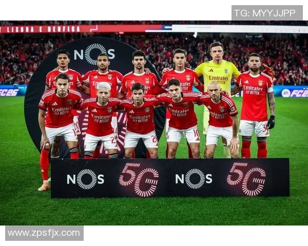 友谊赛精彩回顾：那不勒斯逆转AC米兰帽子戏法引发争议判罚热议