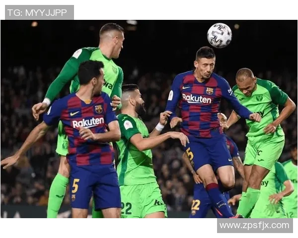 中超精彩对决巴萨与热刺战成平局乌龙球引发全场热烈反响