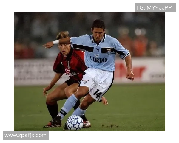 德甲焦点战那不勒斯逆转AC米兰帽子戏法引发争议判罚热议 德甲焦点战那不勒斯逆转AC米兰帽子戏法引发争议判罚热议